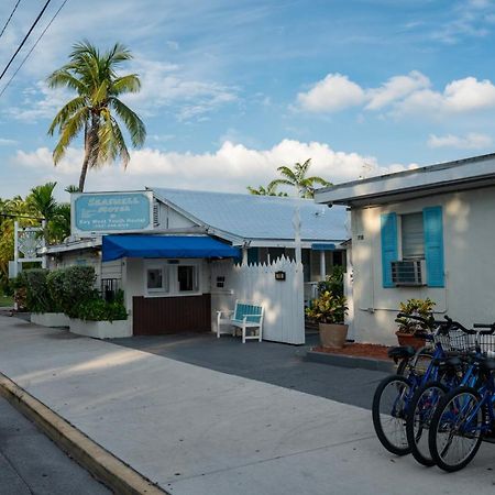 Seashell Motel And International Hostel Key West Exterior photo