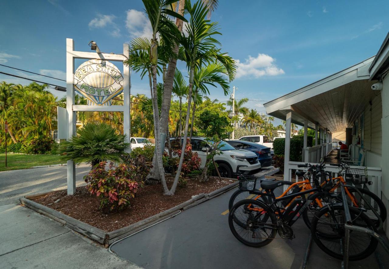 Seashell Motel And International Hostel Key West Exterior photo